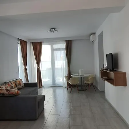 Apartament Zona Opera Ap 5 شقة مامايا